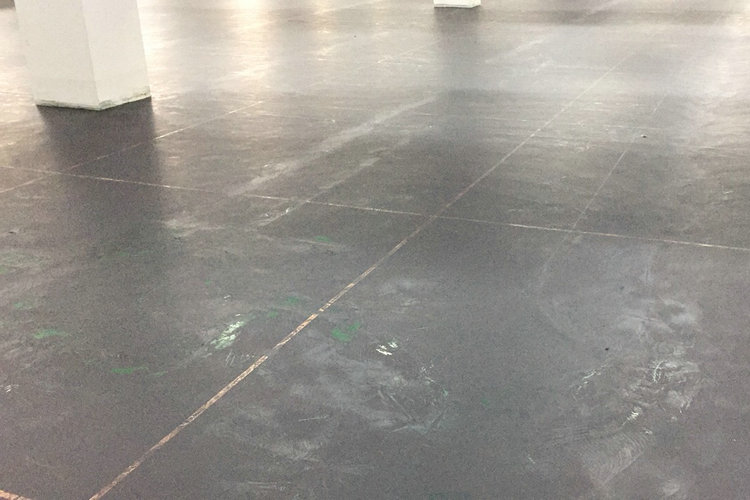 防靜電地坪漆,福州防靜電地坪工程_防靜電地坪漆廠家滄晟:靜電對人體的危險有哪些？