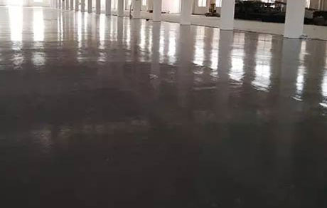 廠房使用環(huán)氧地坪漆有哪些好處？如何正確施工？